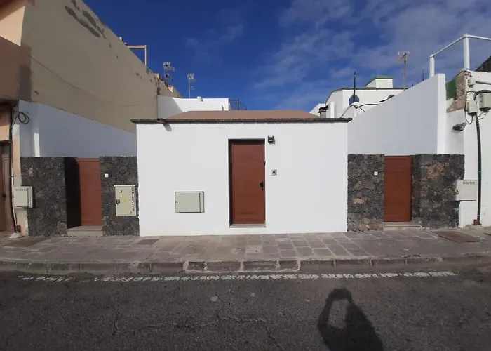 Casa Amara Y Julia Cotillo