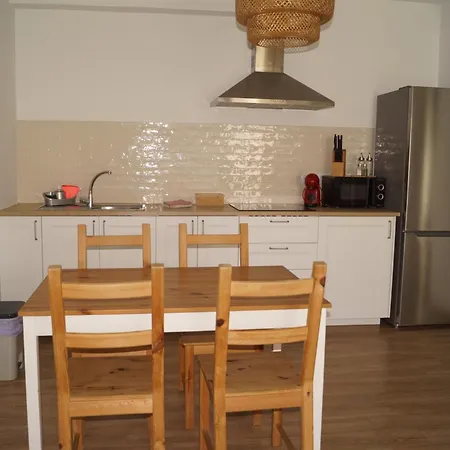 Casa Amara Y Julia Apartman *
